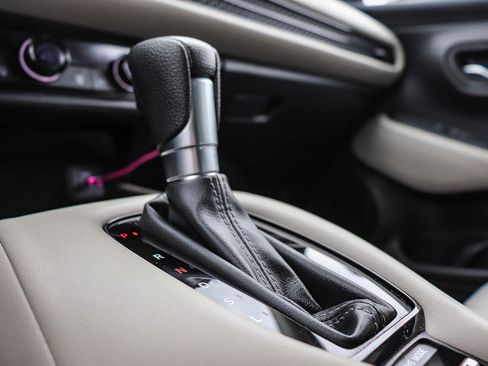 Certified 2024 Honda HR-V LX image 26