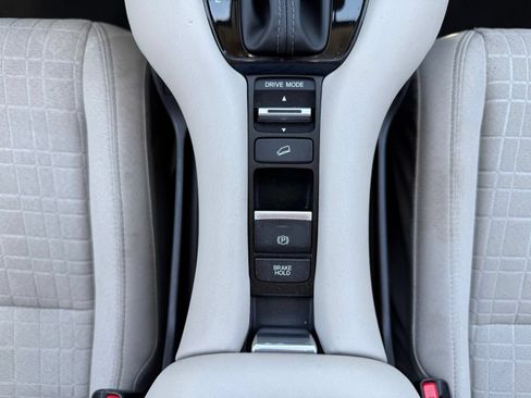 Used 2023 Honda HR-V LX image 27
