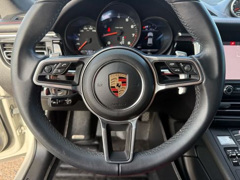 Used 2020 Porsche Macan AWD/4WD image 17