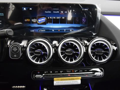 New 2026 Mercedes-Benz GLA 35 AMG 4MATIC image 27