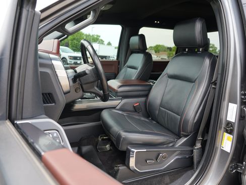 Used 2022 Ford F150 Lariat w/ Equipment Group 502A High AWD/4WD image 14