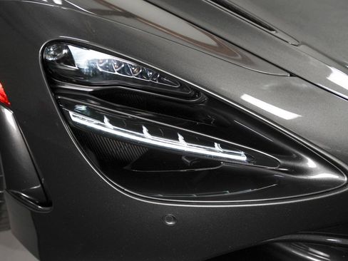 Used 2019 McLaren 720S Performance image 13