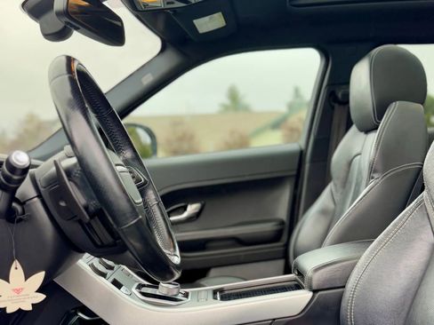 Used 2012 Land Rover Range Rover Evoque Dynamic image 8