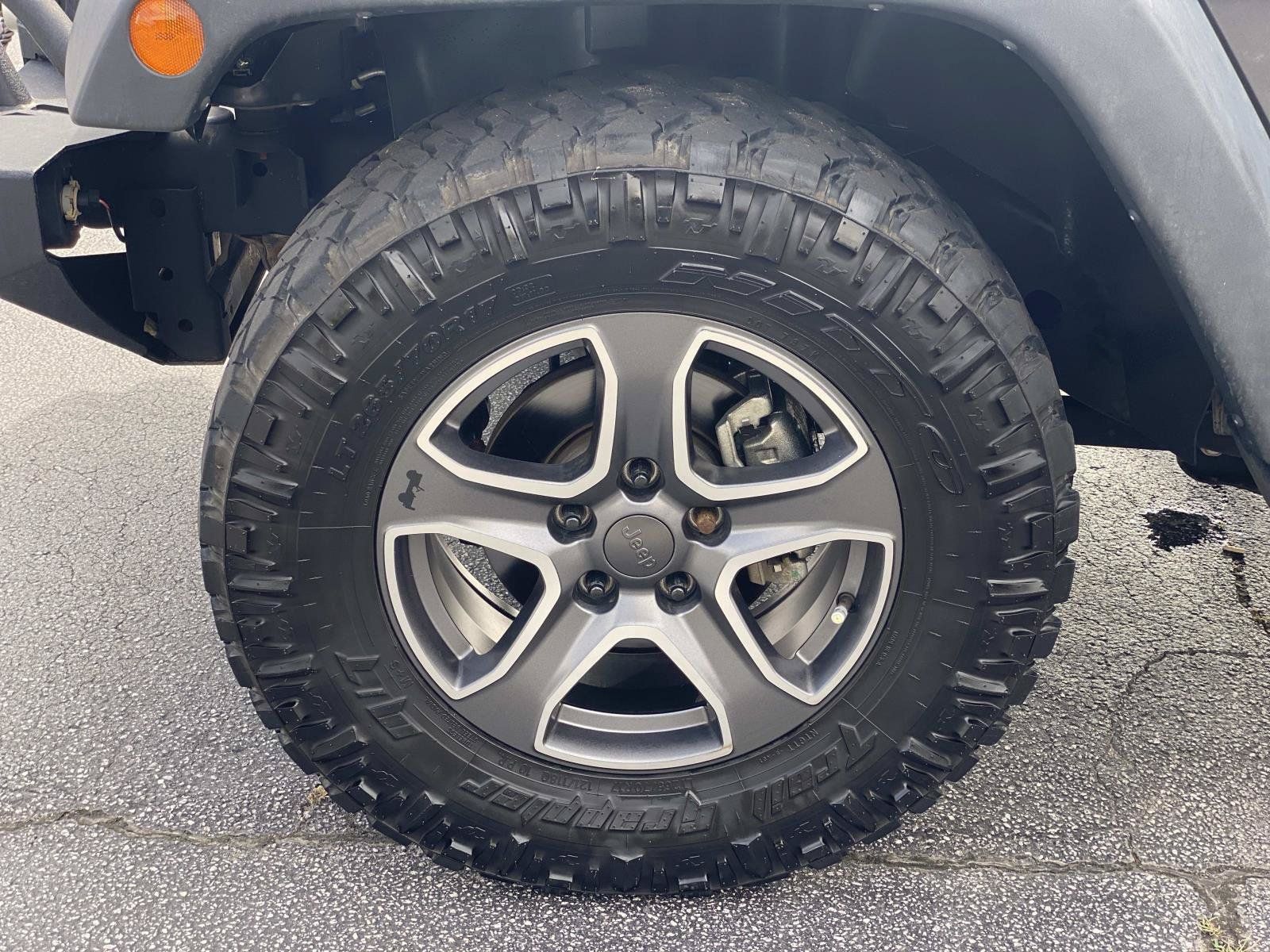 Used 2018 Jeep Wrangler Unlimited Sport S AWD/4WD image 11