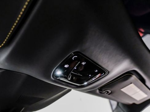 Used 2024 Ferrari Purosangue image 23