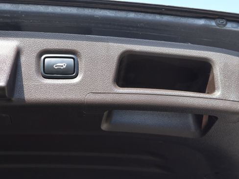 Used 2020 Hyundai Santa Fe Limited image 20