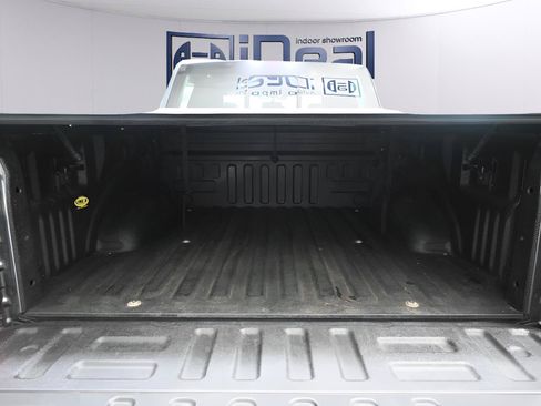 Used 2018 Ford F150 Raptor w/ Equipment Group 801A Mid AWD/4WD image 16