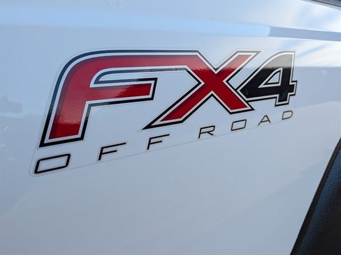 Used 2014 Ford F250 XL w/ Power Equipment Group AWD/4WD image 14