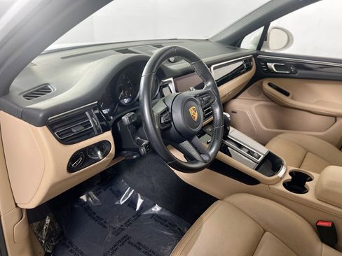 Used 2022 Porsche Macan image 9