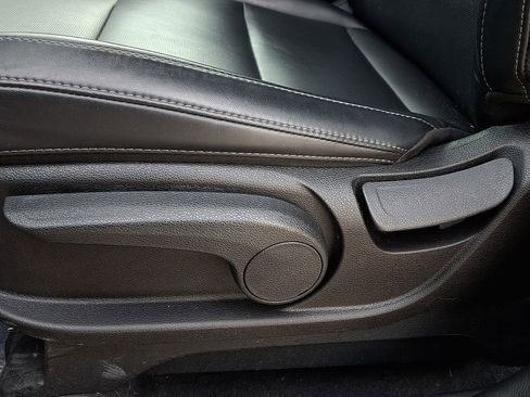 Used 2024 Kia Telluride LX image 25