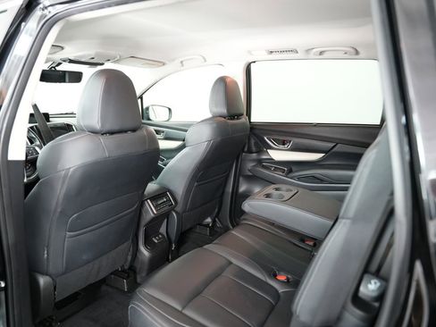 Used 2022 Subaru Ascent Limited image 39