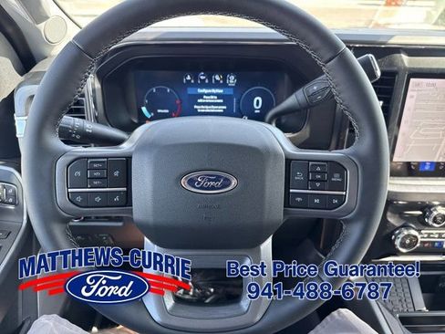 New 2026 Ford F250 Lariat w/ Black Appearance Package AWD/4WD image 19