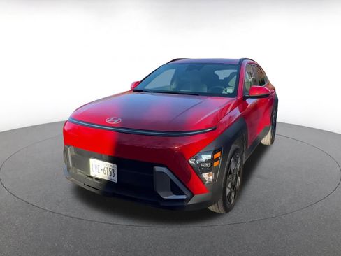 Used 2025 Hyundai Kona SEL image 4