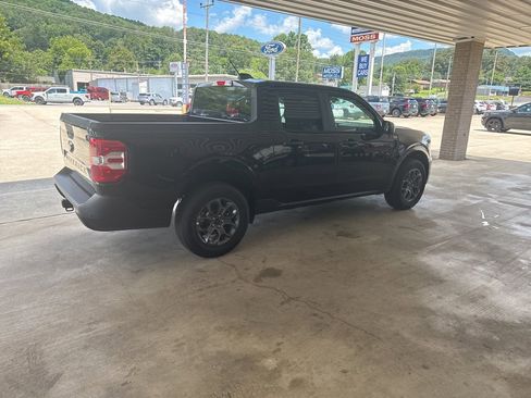New 2025 Ford Maverick XLT image 4