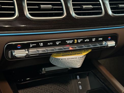 New 2026 Mercedes-Benz GLS 450 4MATIC image 21