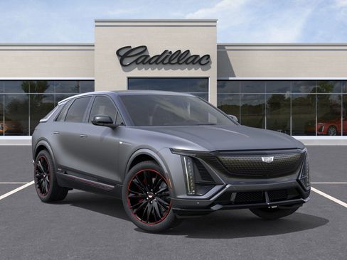 New 2026 Cadillac Lyriq V image 7