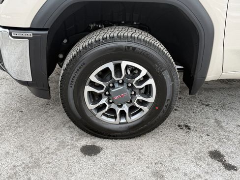 New 2026 GMC Sierra 3500 SLE image 9