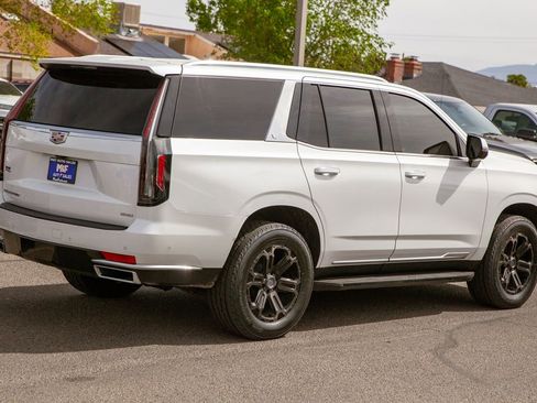 Used 2021 Cadillac Escalade Premium Luxury AWD/4WD image 5