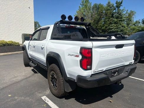 Used 2025 Chevrolet Colorado ZR2 w/ Technology Package AWD/4WD image 7