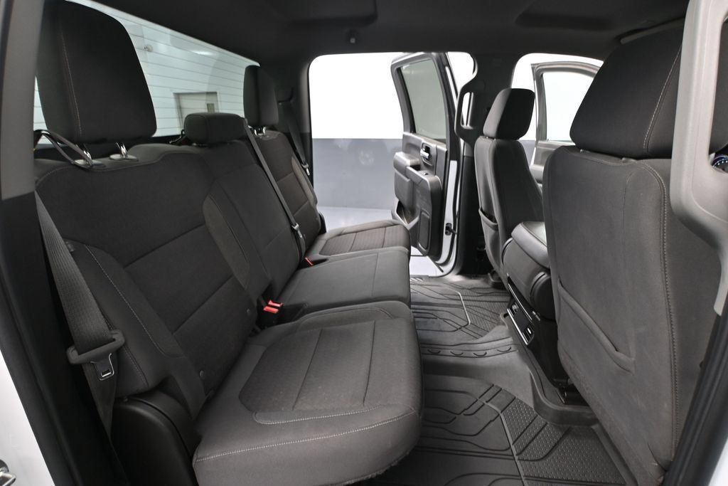 Used 2022 Chevrolet Silverado 2500 LT AWD/4WD image 32