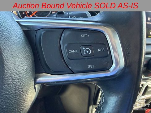 Used 2018 Jeep Wrangler Unlimited Sahara image 18