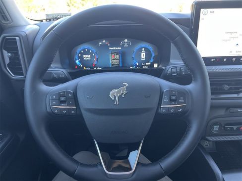 New 2025 Ford Bronco Sport Outer Banks w/ Sasquatch Outer Banks Package image 10