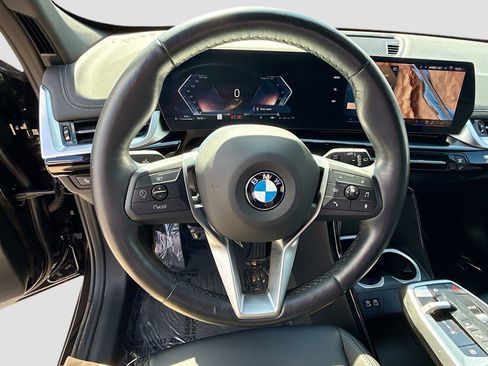 Used 2025 BMW X1 xDrive28i AWD/4WD image 39