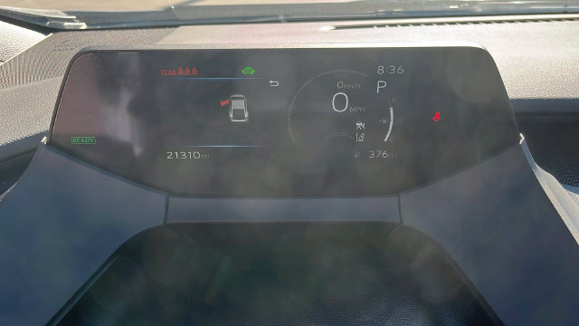 Used 2025 Toyota Prius LE FWD image 6
