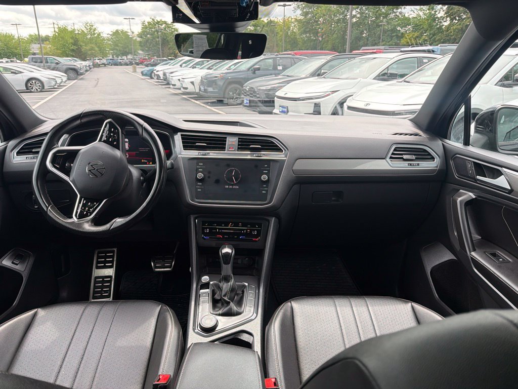 Used 2022 Volkswagen Tiguan SE R-Line AWD/4WD image 18