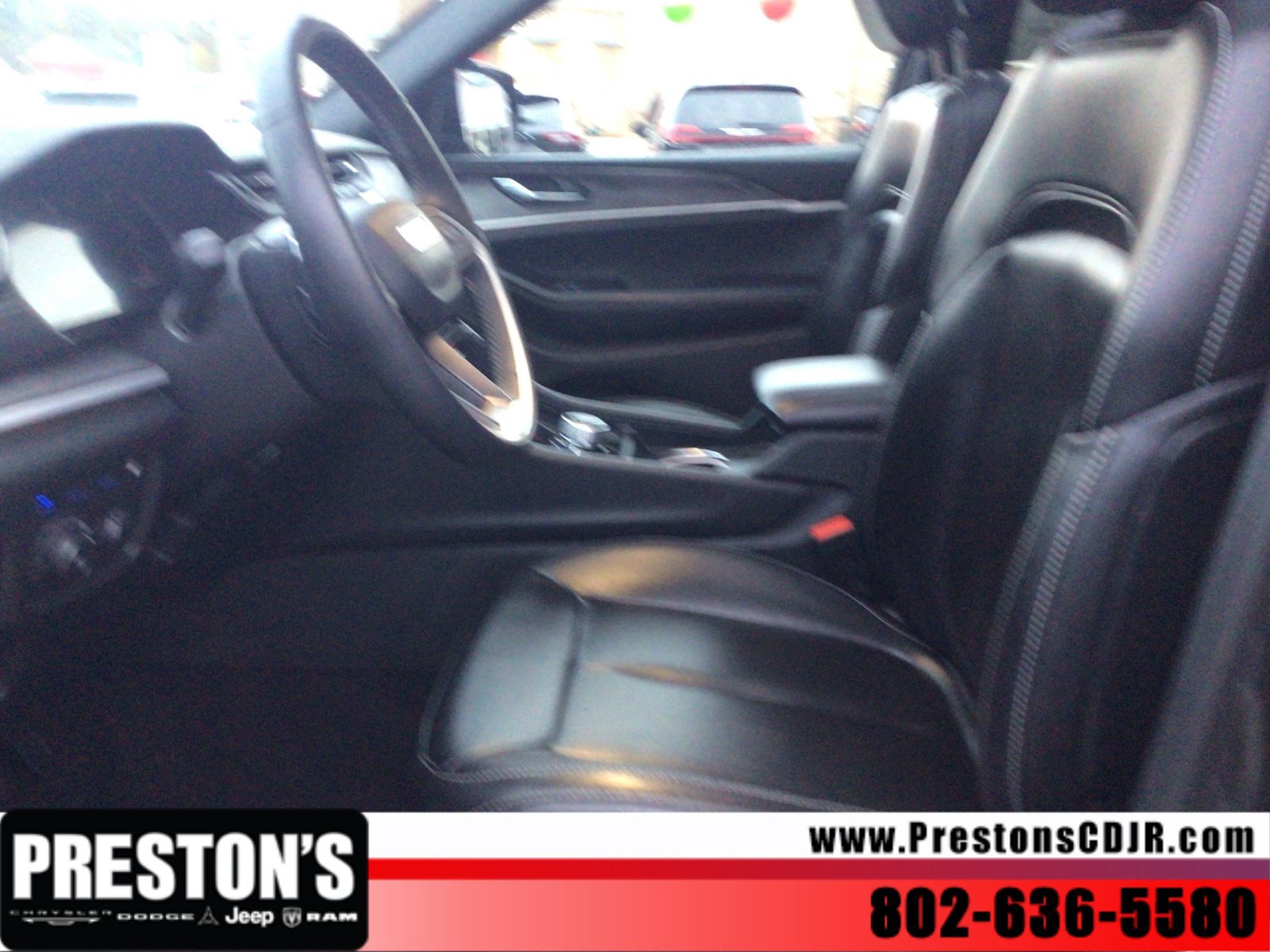 Used 2024 Jeep Grand Cherokee Limited 4xe AWD/4WD image 9