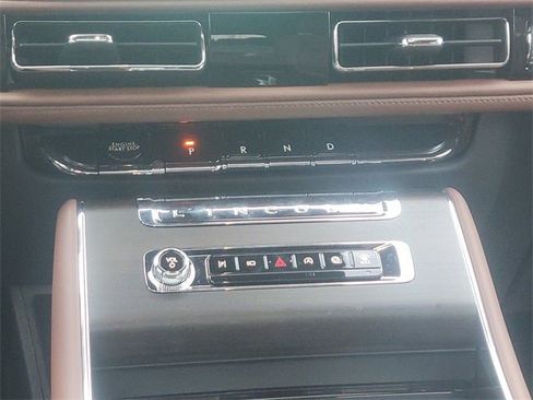 New 2025 Lincoln Aviator Reserve image 27