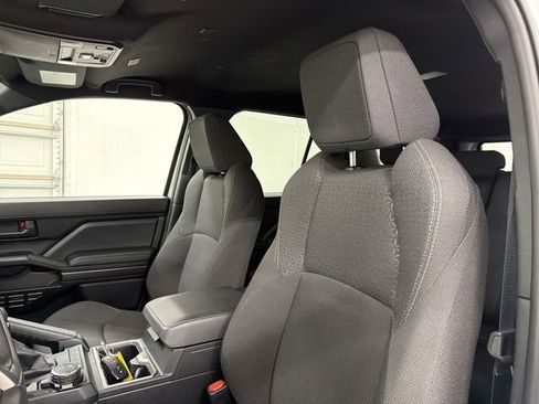 Used 2025 Toyota 4Runner SR5 image 19