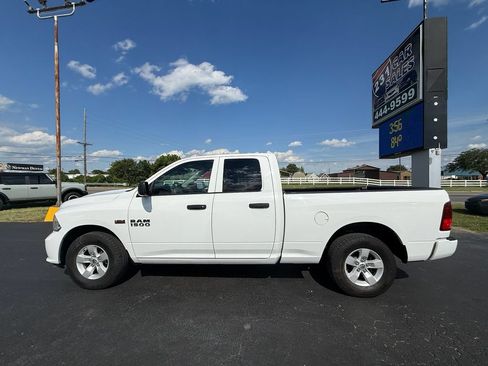 Used 2017 RAM 1500 Express RWD image 7