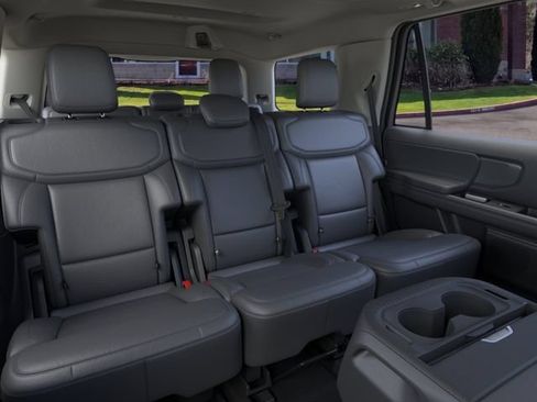 New 2026 Ford Expedition Active AWD/4WD image 11