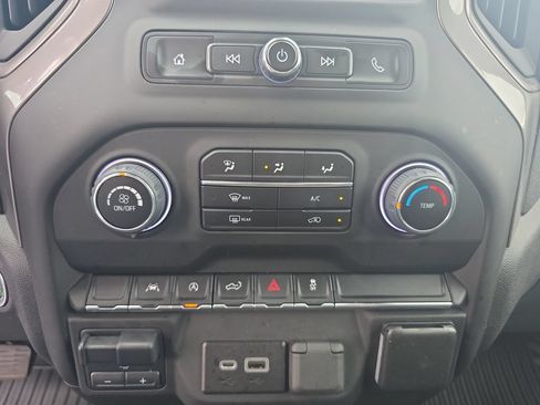 Certified 2023 Chevrolet Silverado 1500 Custom AWD/4WD image 22