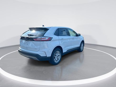 Used 2024 Ford Edge SEL AWD/4WD image 9