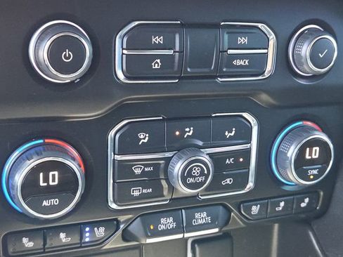 Used 2023 Chevrolet Tahoe Premier w/ Texas Edition image 20