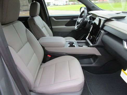 New 2026 GMC Acadia Elevation w/ Elevation Premium Package image 28