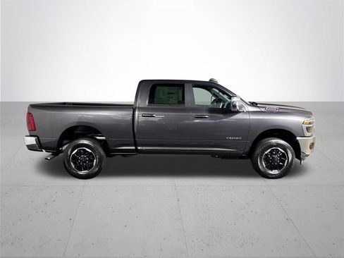 New 2026 RAM 2500 Laramie AWD/4WD image 5