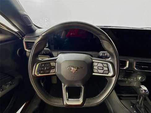 Used 2024 Ford Mustang Premium image 7