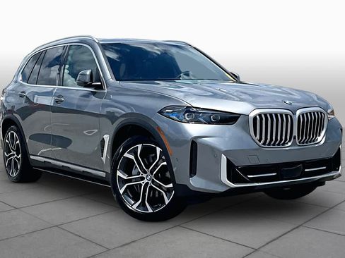 Used 2025 BMW X5 sDrive40i w/ Premium Package RWD image 3