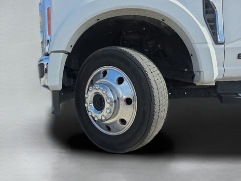 Used 2023 Ford F450 Lariat image 34