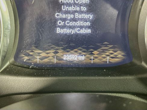 Used 2023 Jeep Wrangler Unlimited Sahara AWD/4WD image 18