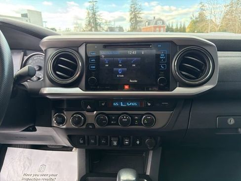 Used 2019 Toyota Tacoma Limited image 18