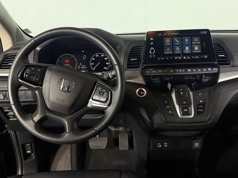 Used 2025 Honda Odyssey EX-L image 13
