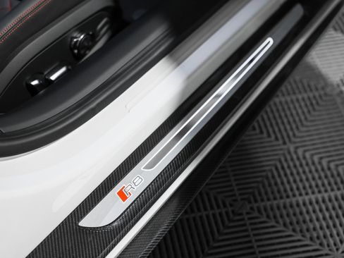 Used 2023 Audi R8 V10 performance image 23