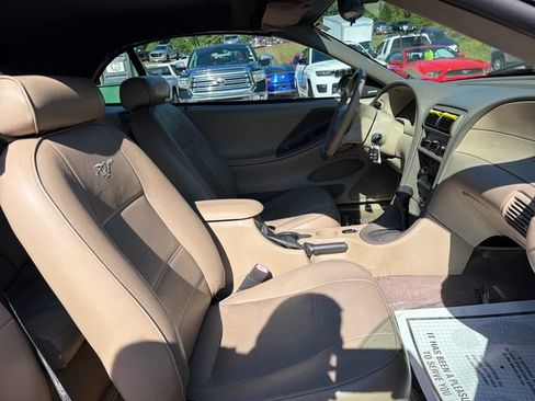 Used 2003 Ford Mustang Convertible RWD image 27