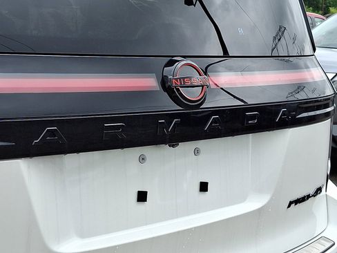 New 2025 Nissan Armada PRO-4X AWD/4WD image 12