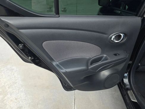 Used 2015 Nissan Versa w/ SL Tech Package FWD image 22