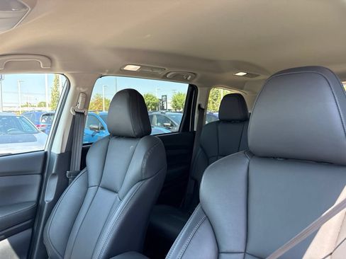 Used 2026 Subaru Ascent Premium AWD/4WD image 5